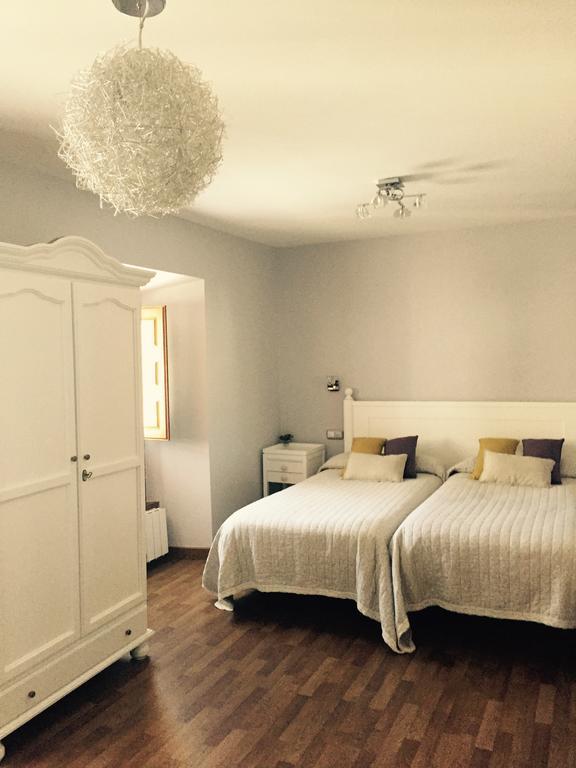 Hostal El Resbalon Cervera De Pisuerga Buitenkant foto