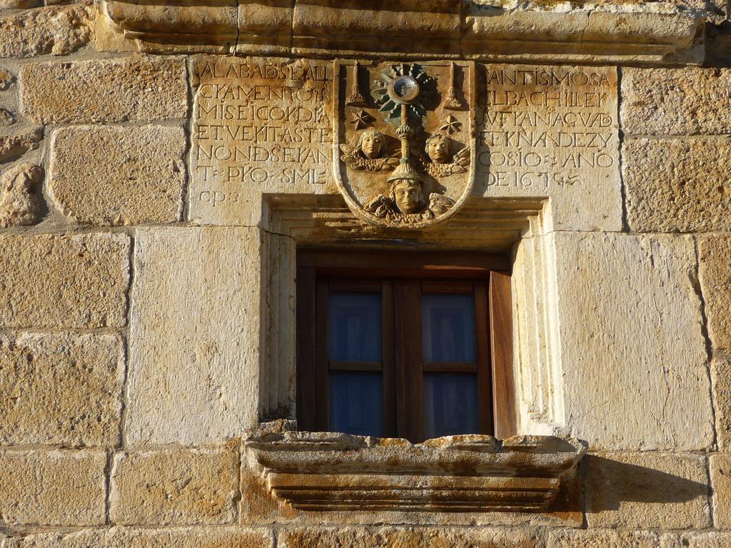 Hostal El Resbalon Cervera De Pisuerga Buitenkant foto