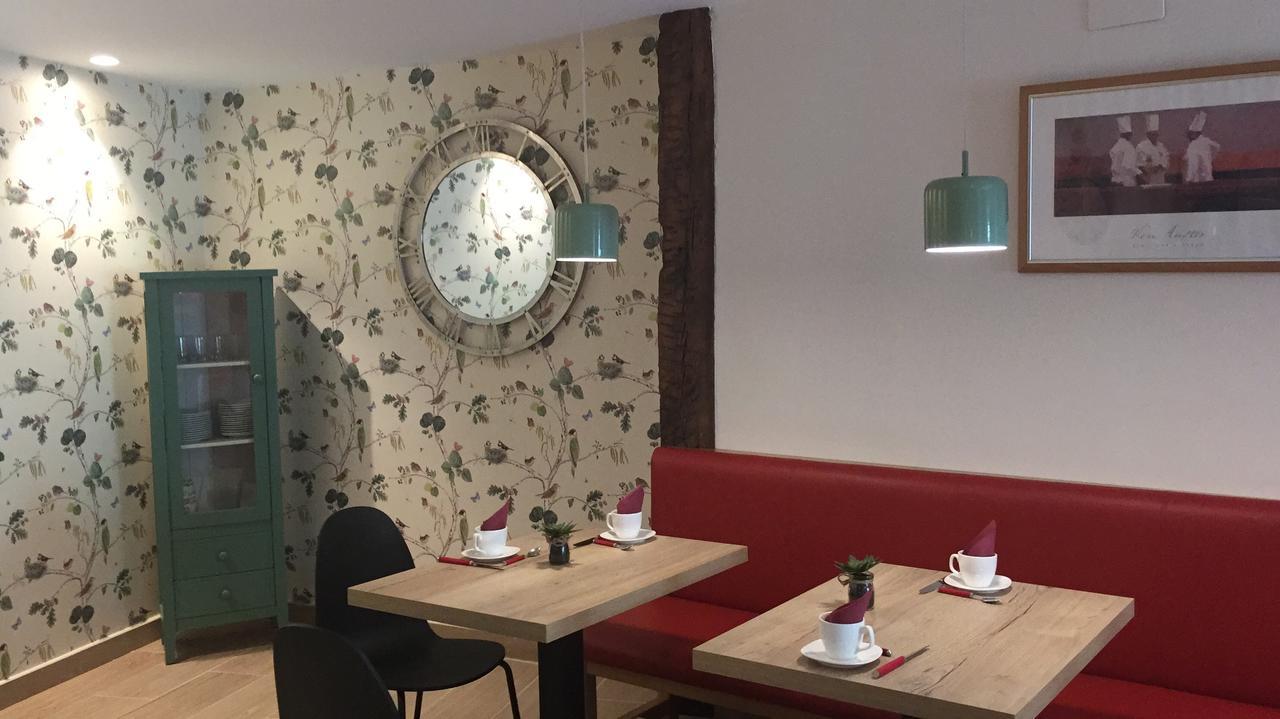Hostal El Resbalon Cervera De Pisuerga Buitenkant foto