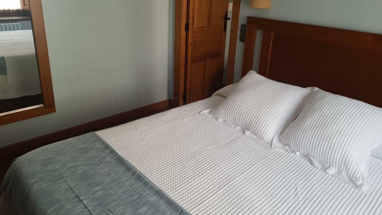 Hostal El Resbalon Cervera De Pisuerga Buitenkant foto