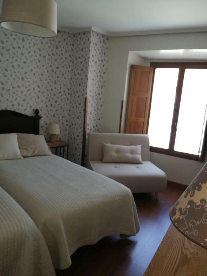 Hostal El Resbalon Cervera De Pisuerga Buitenkant foto